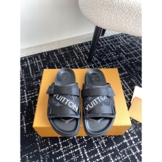 Louis Vuitton Slippers